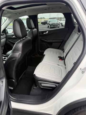 2023 Ford Escape - $27,500