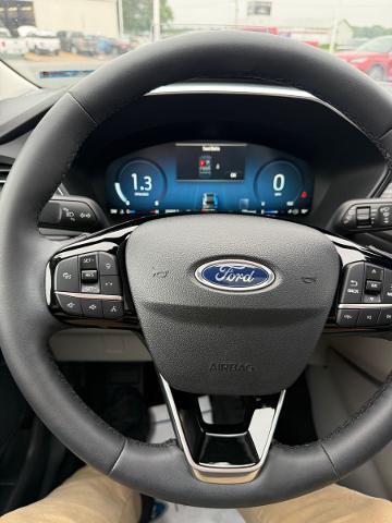 2023 Ford Escape - $27,500