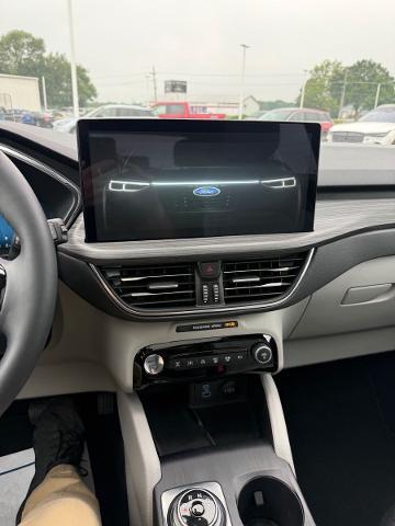 2023 Ford Escape - $27,500