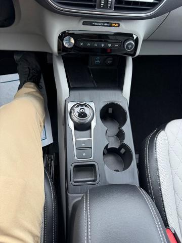 2023 Ford Escape - $27,500