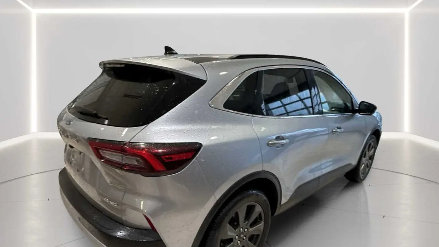 2024 Ford Escape Platinum