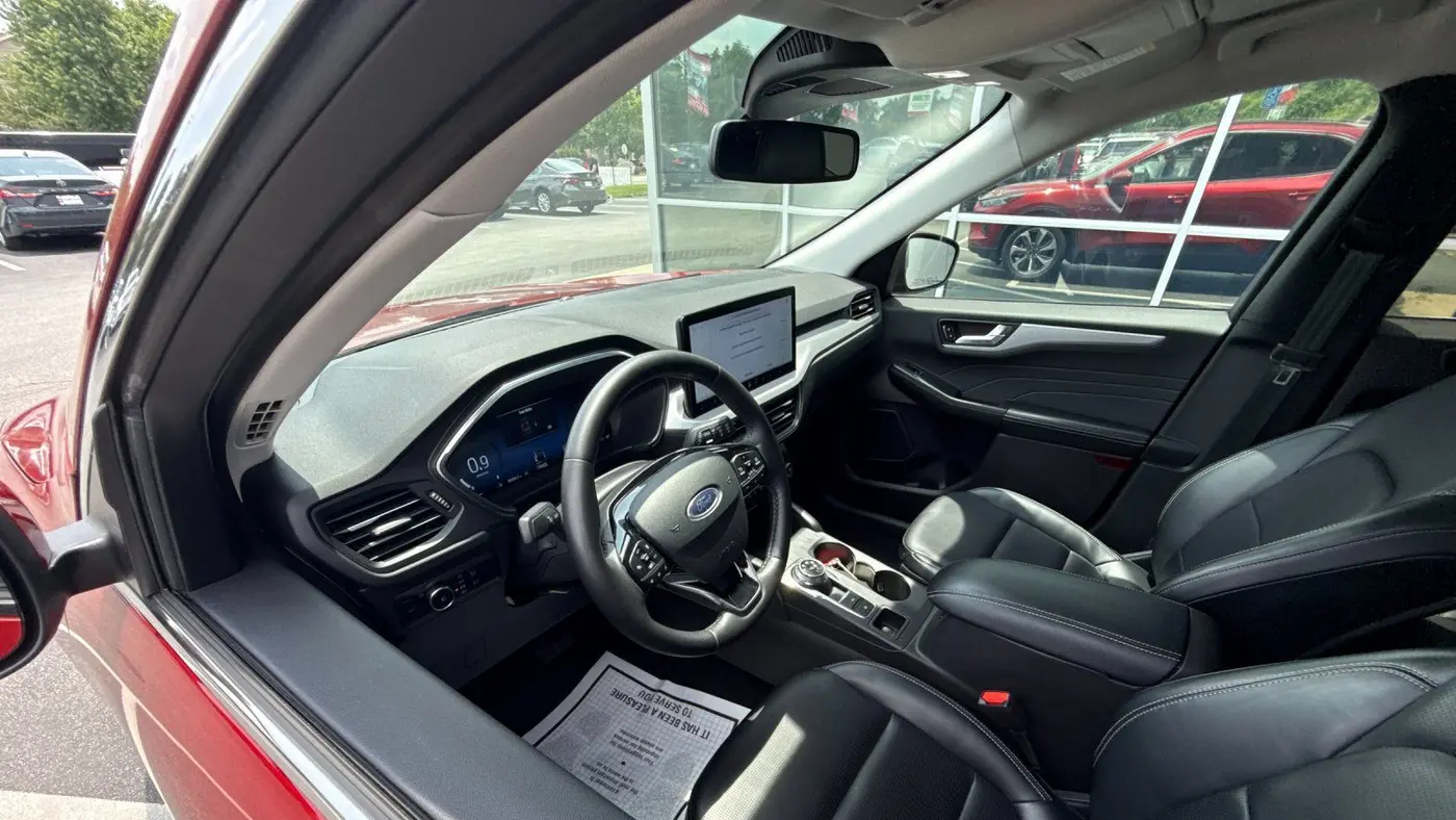 2024 Ford Escape Platinum