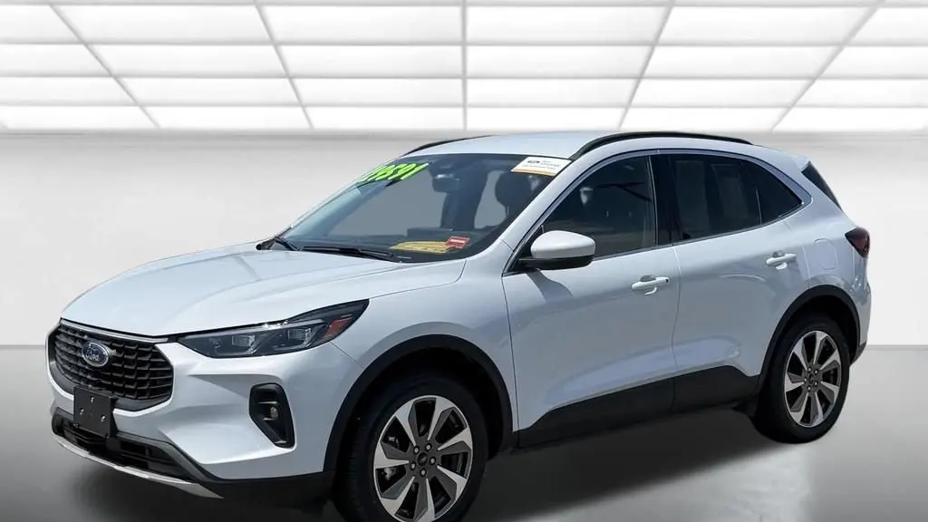 2025 Ford Escape Platinum