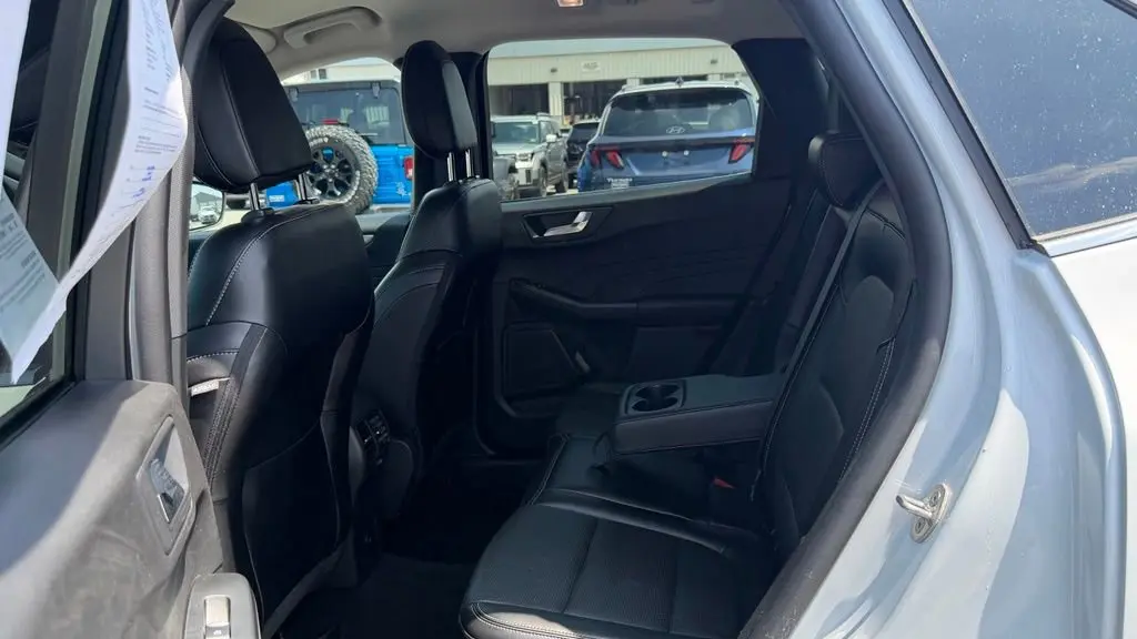 2025 Ford Escape Platinum