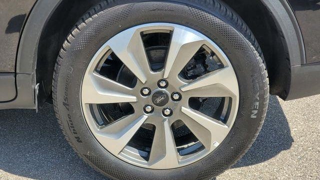 2025 Ford Escape Platinum