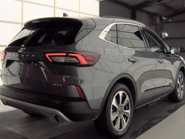 2025 Ford Escape - $27,995