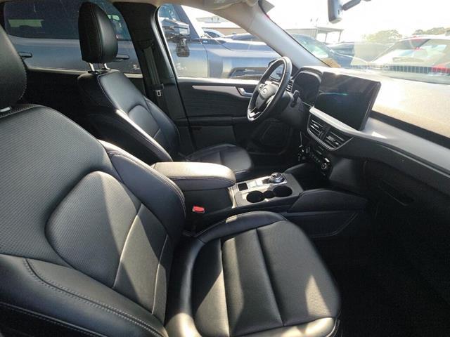 2025 Ford Escape - $27,995
