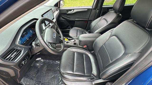 2023 Ford Escape Platinum