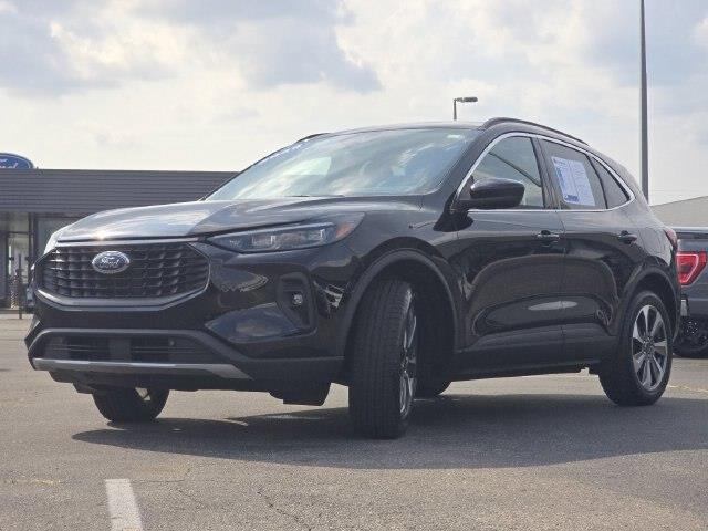 2025 Ford Escape - $26,944