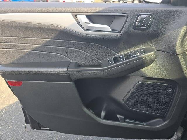 2025 Ford Escape - $26,944