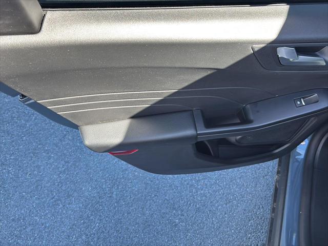 2025 Ford Escape - $26,999
