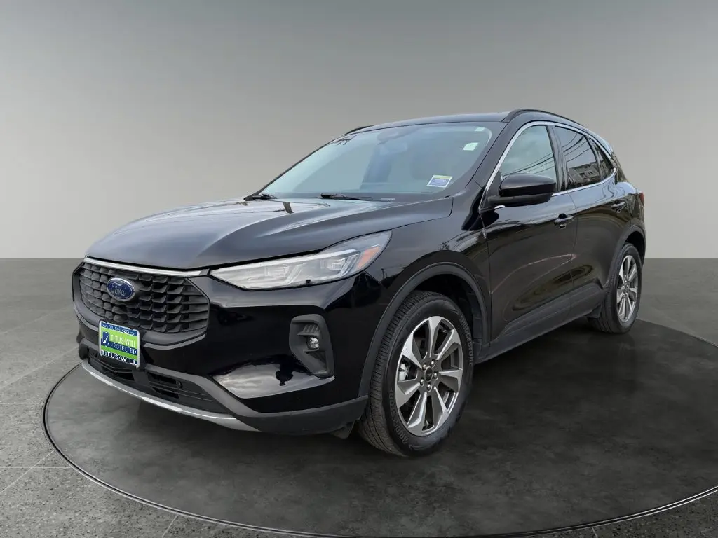 2025 Ford Escape - $28,775