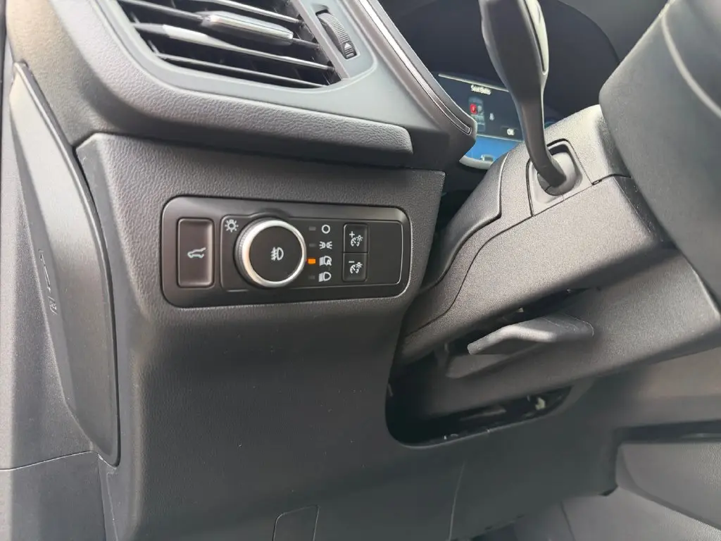 2025 Ford Escape - $28,775