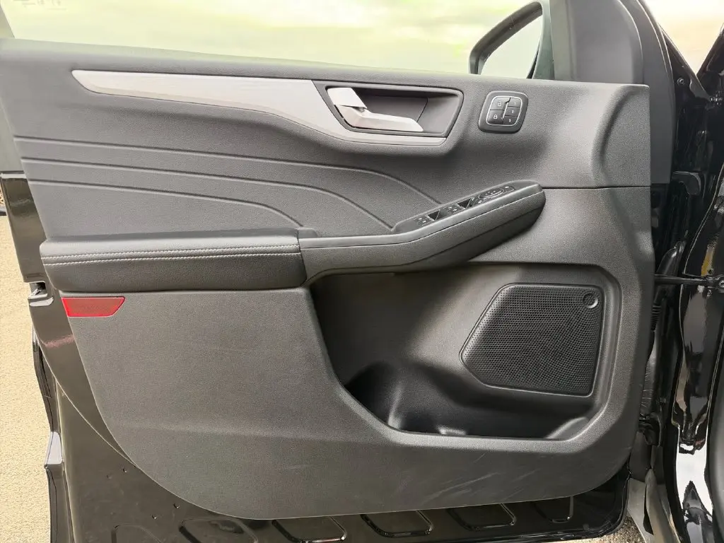 2025 Ford Escape - $28,775