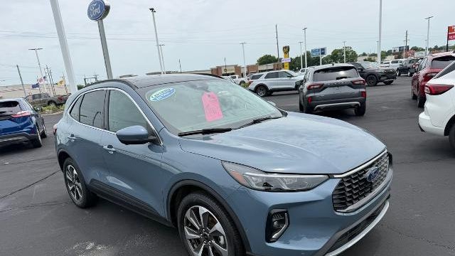 2023 Ford Escape Platinum