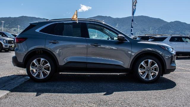 2024 Ford Escape Platinum