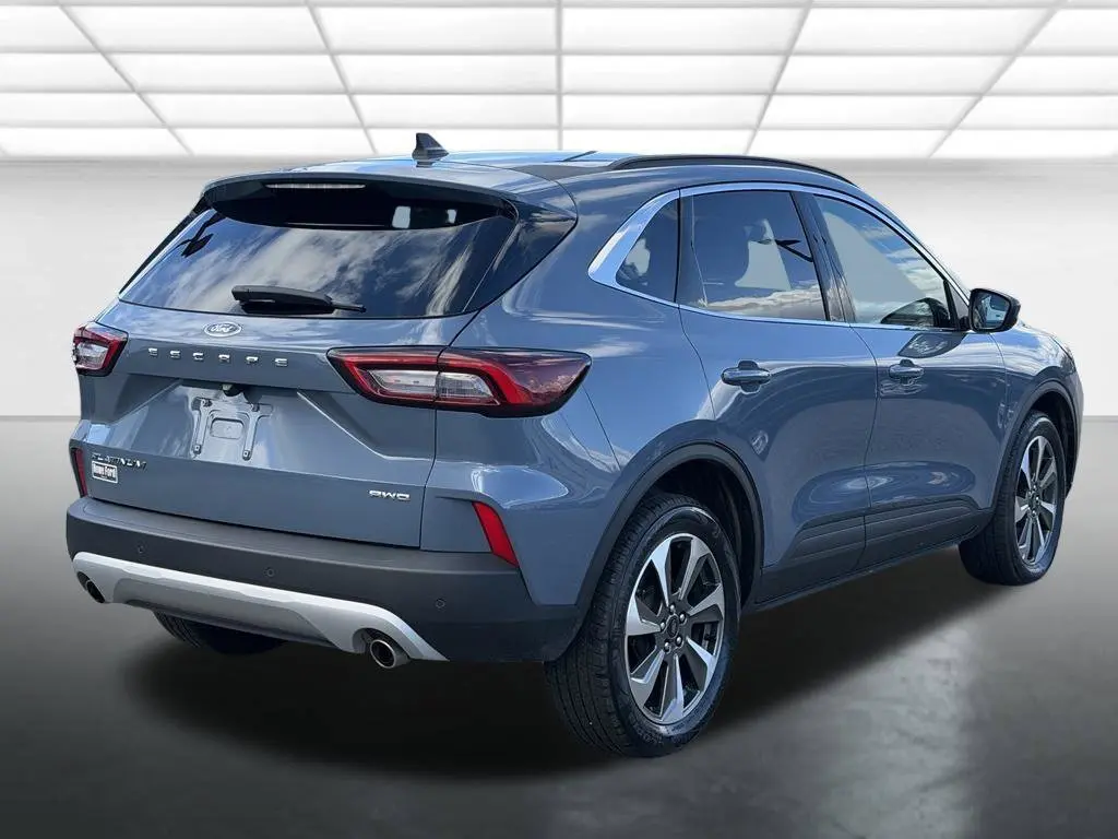 2025 Ford Escape - $28,991