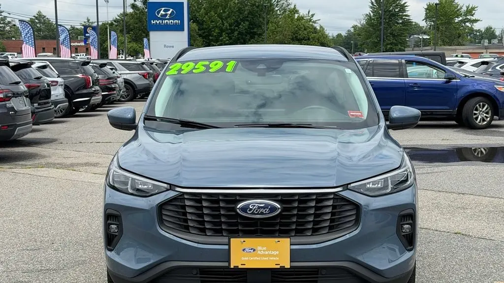 2025 Ford Escape Platinum