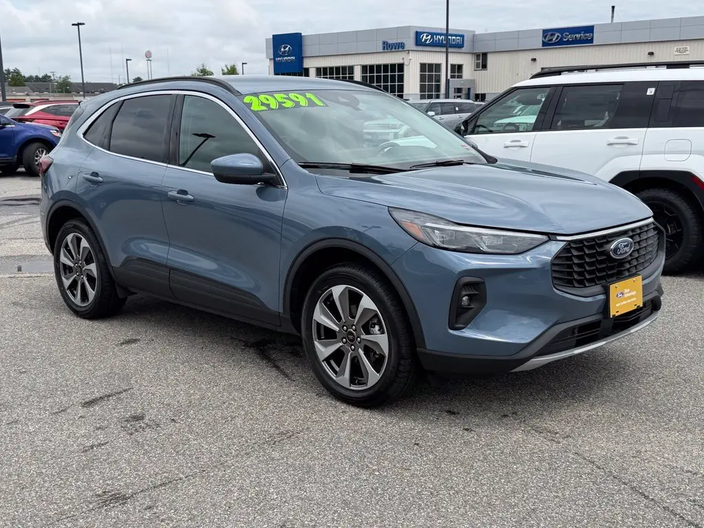 2025 Ford Escape - $28,496