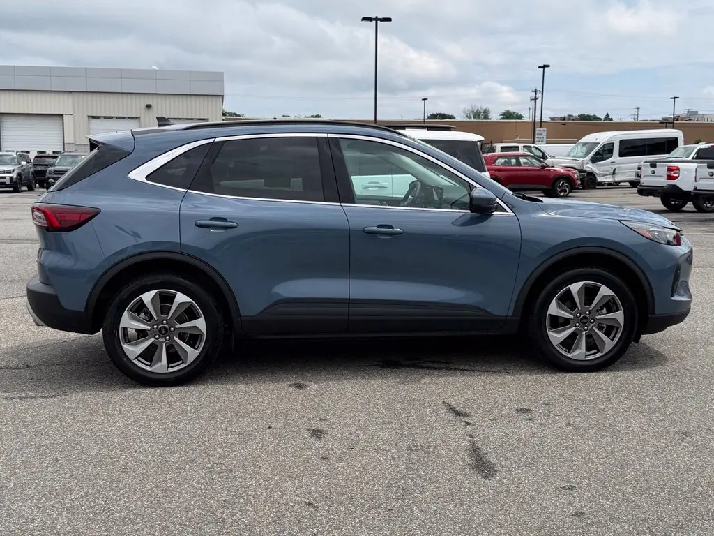 2025 Ford Escape - $28,496