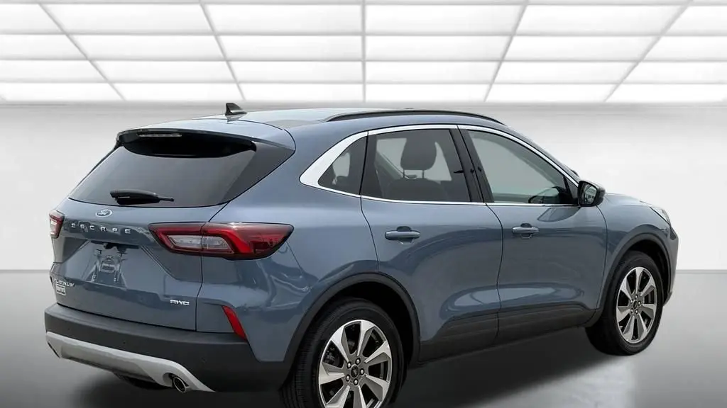 2025 Ford Escape Platinum