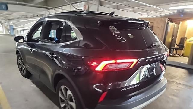 2025 Ford Escape Platinum