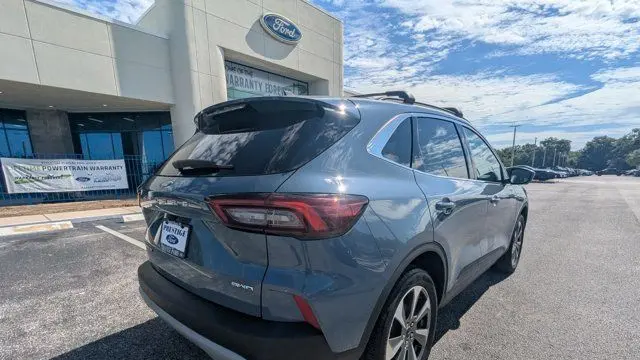 2024 Ford Escape Platinum