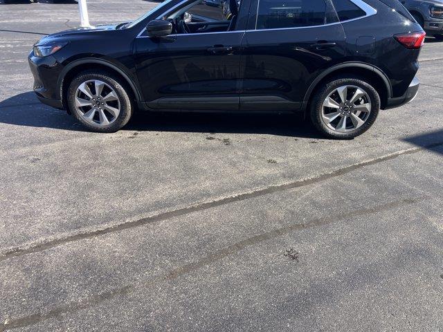 2025 Ford Escape - $26,782