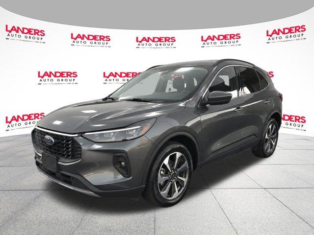 2025 Ford Escape - $22,490