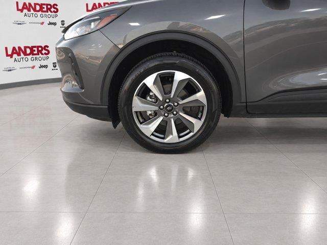 2025 Ford Escape - $22,490