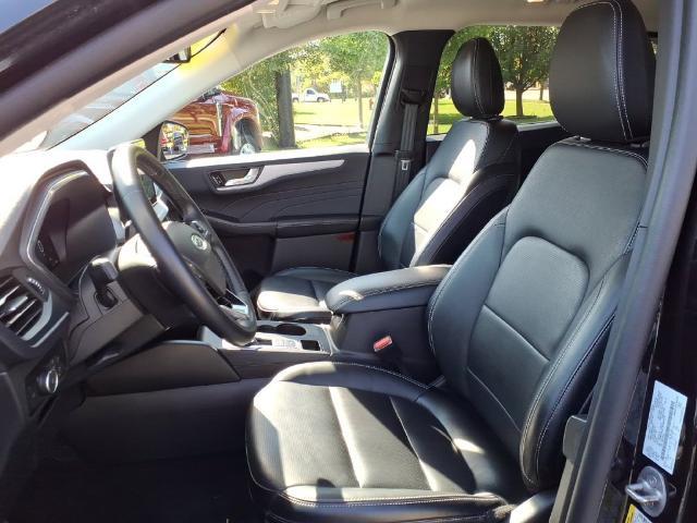 2025 Ford Escape - $26,990