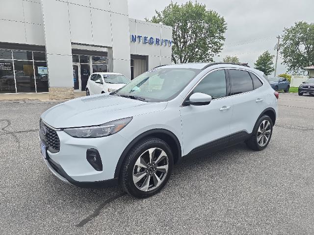 2025 Ford Escape - $25,995