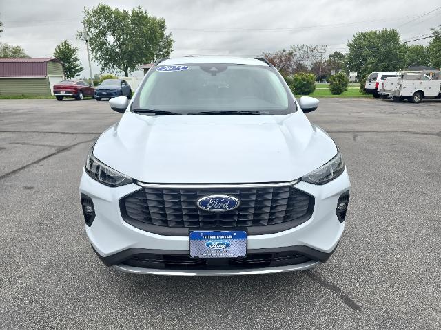 2025 Ford Escape - $25,995