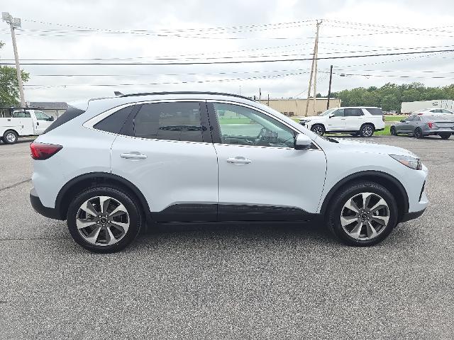 2025 Ford Escape - $25,995