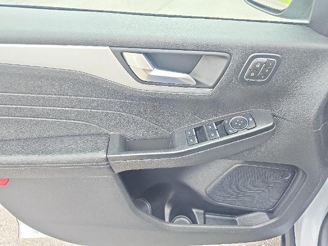 2025 Ford Escape - $25,995