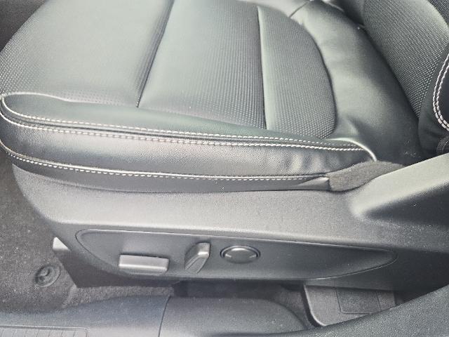 2025 Ford Escape - $25,995