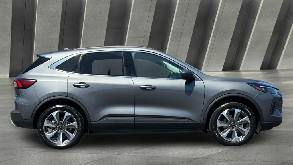 2025 Ford Escape Platinum