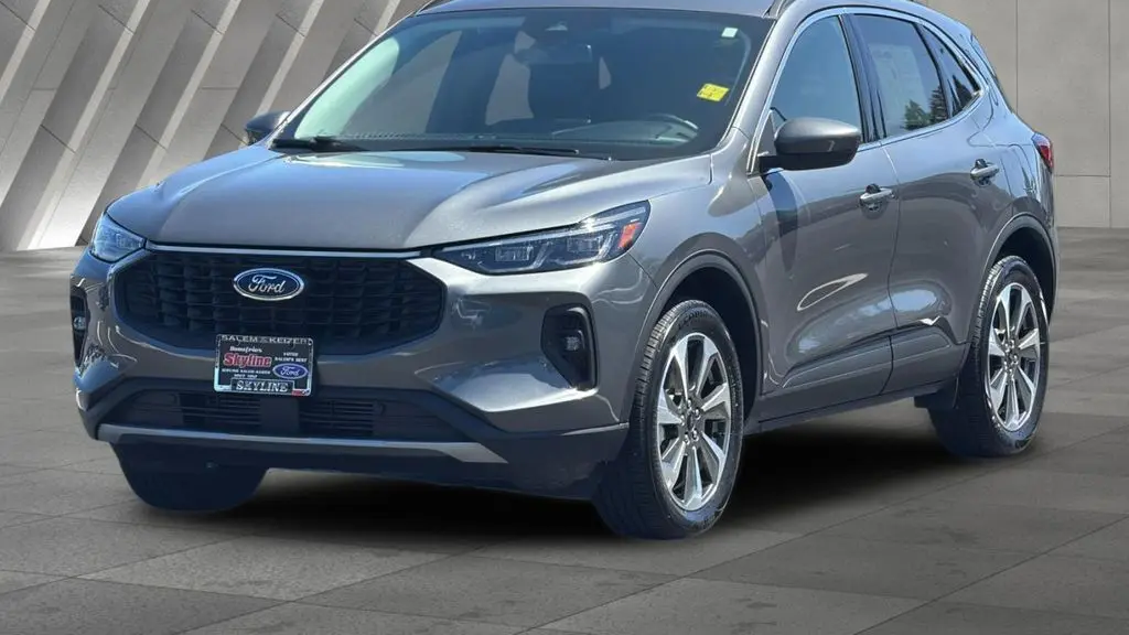 2025 Ford Escape Platinum