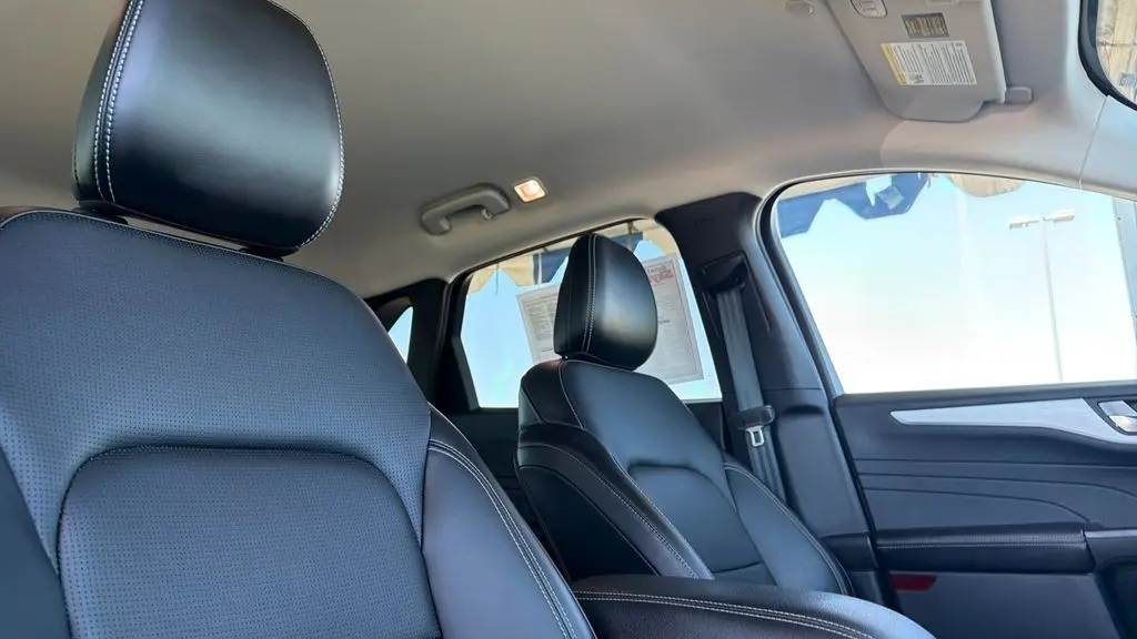 2025 Ford Escape Platinum