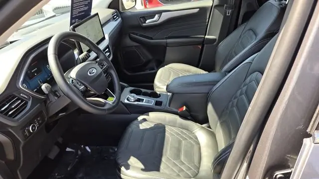 2023 Ford Escape Platinum