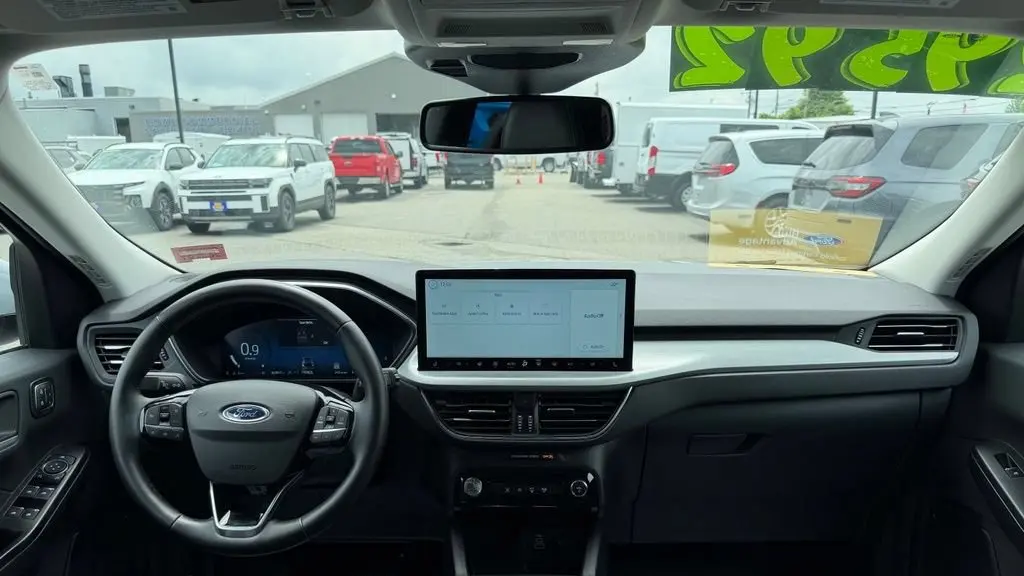 2025 Ford Escape Platinum
