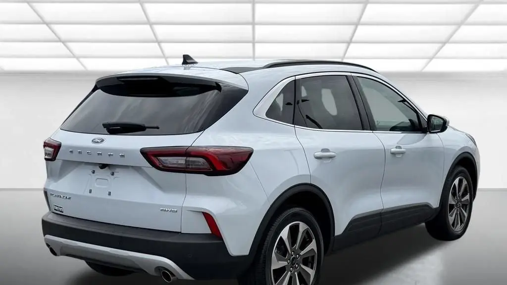 2025 Ford Escape Platinum
