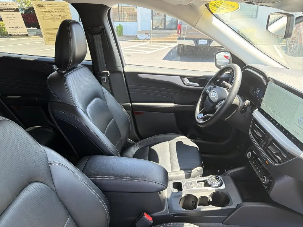 2025 Ford Escape - $26,964