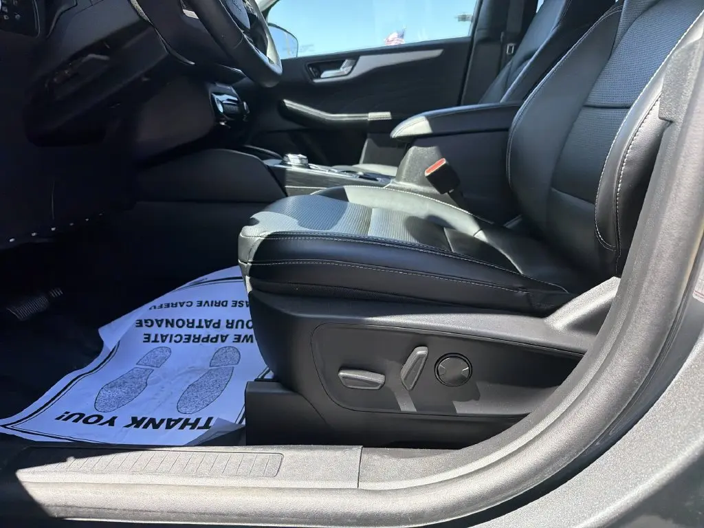 2025 Ford Escape - $26,964