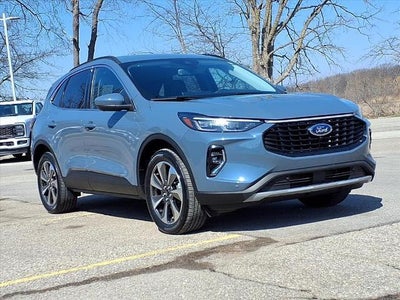 2023 Ford Escape AWD Platinum 4DR SUV