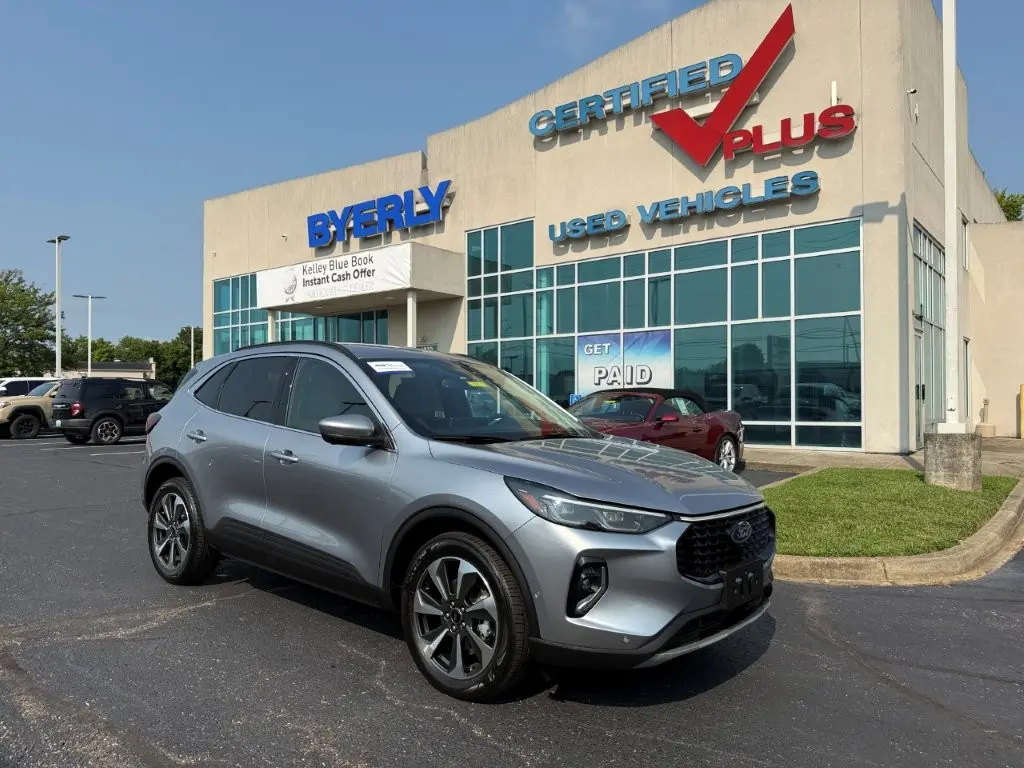 2023 Ford Escape - $29,749