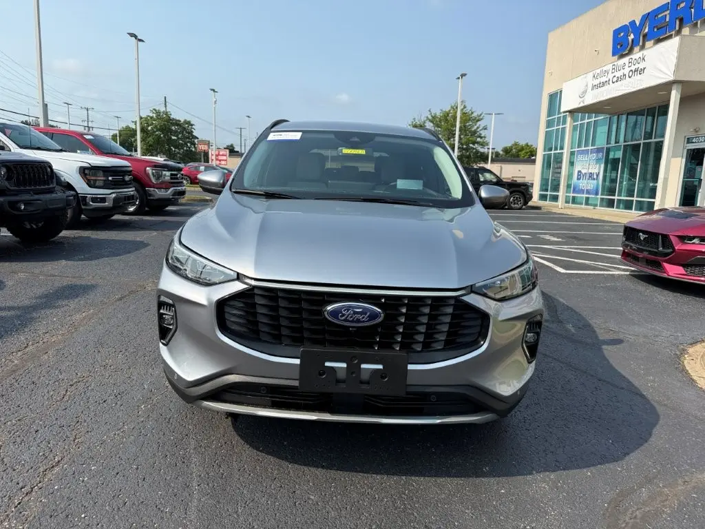 2023 Ford Escape - $29,749