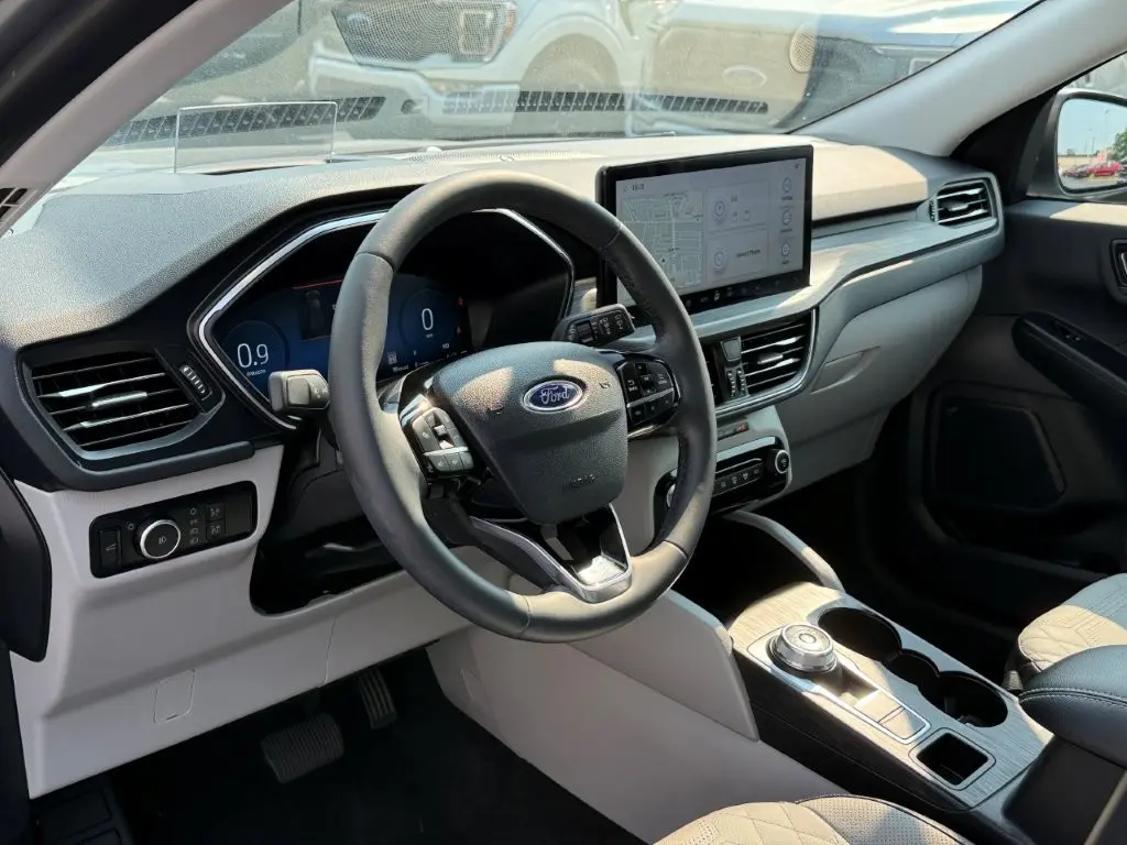 2023 Ford Escape - $29,749