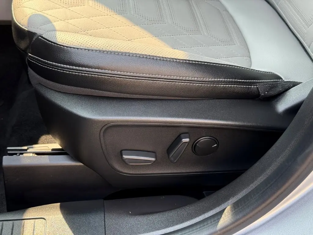 2023 Ford Escape - $29,749