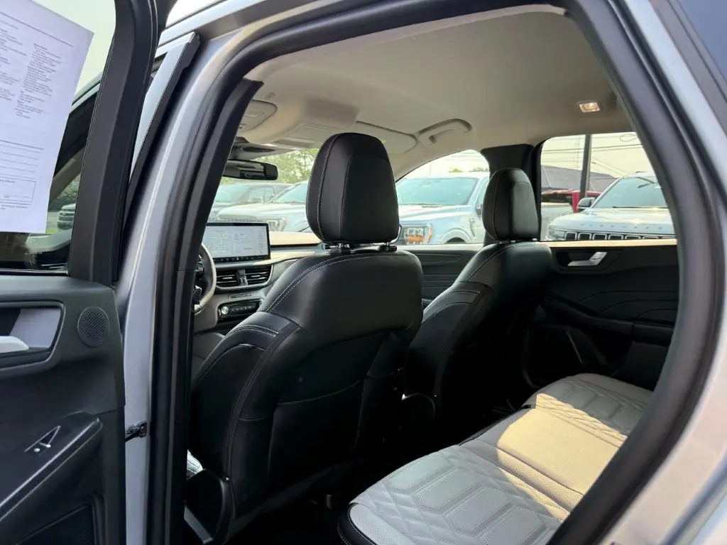 2023 Ford Escape - $29,749